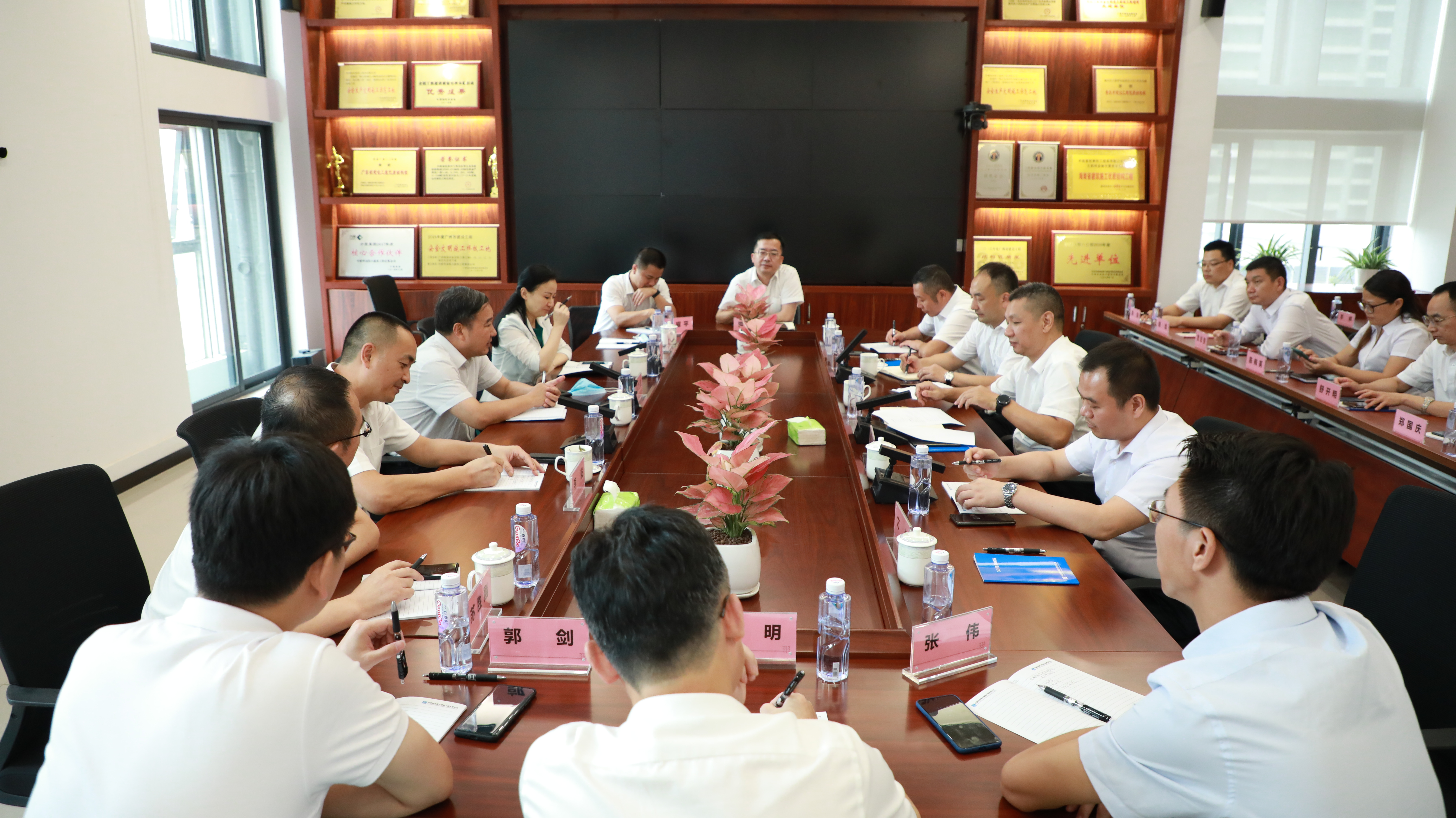 7 座谈会照片2.JPG