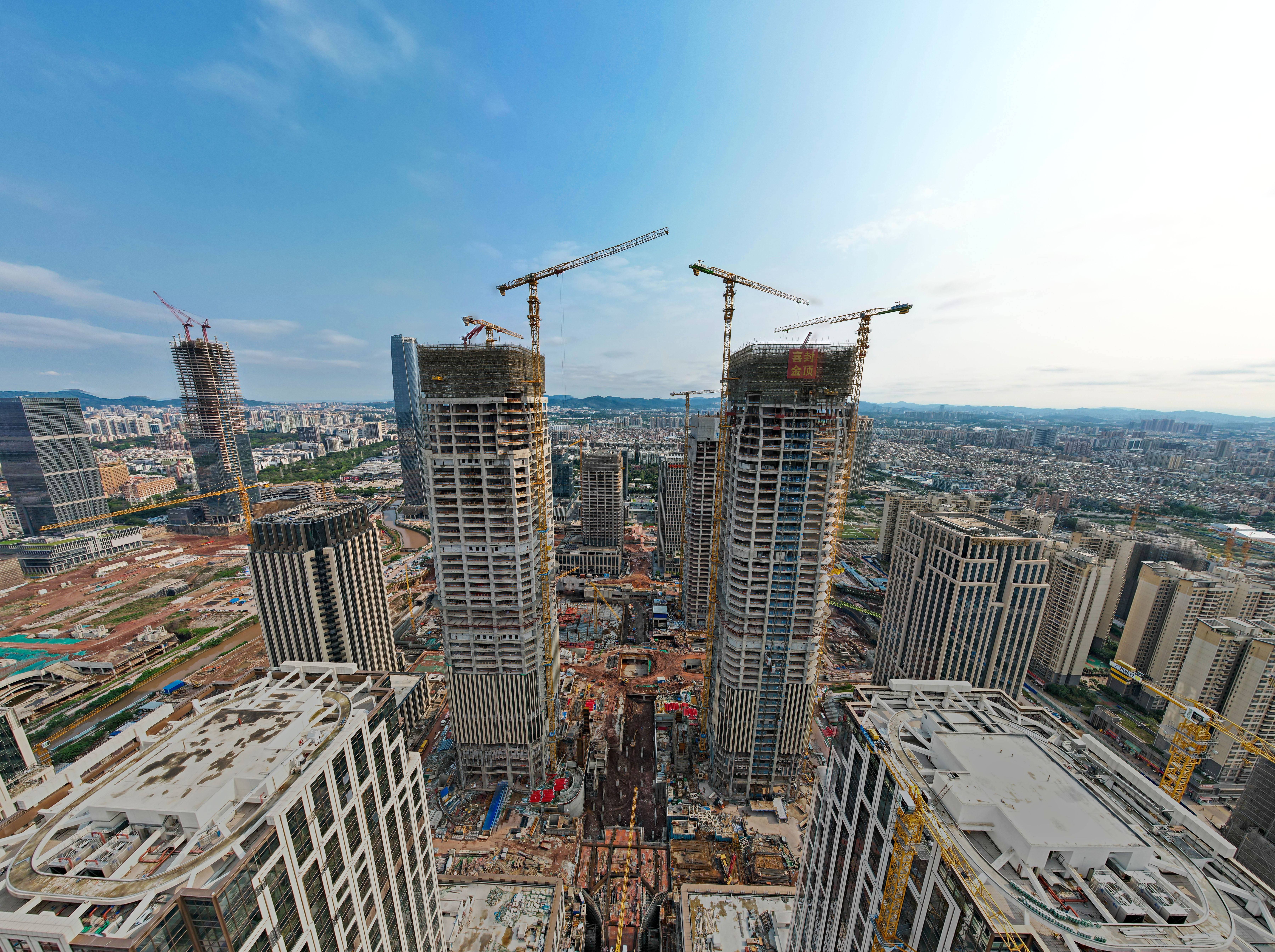 3中建四局中国人寿南方金融中心项目+林嘉嘉摄.jpg