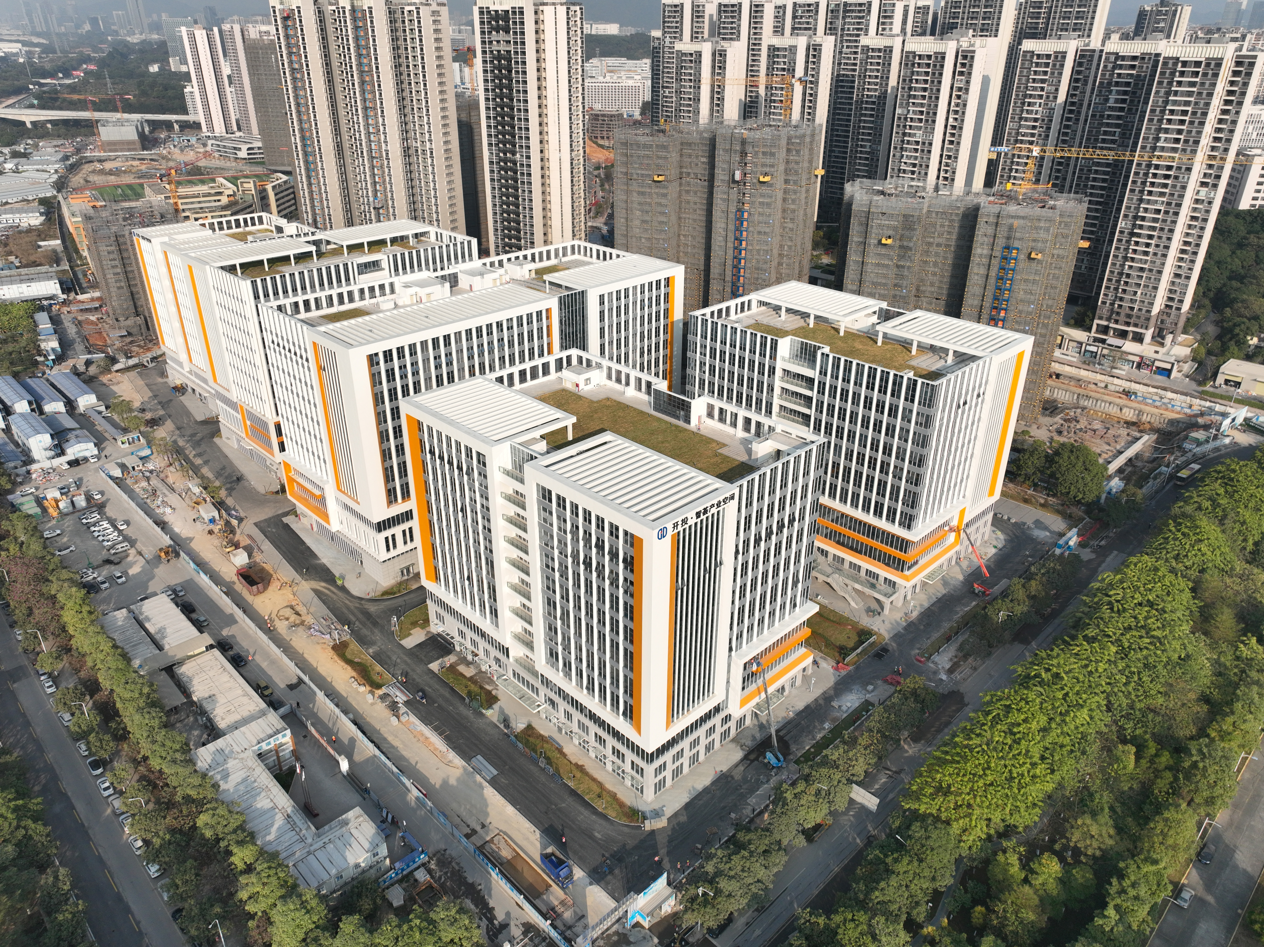3中建四局黄埔智荟产业基地项目航拍图+范敏泽摄.jpg