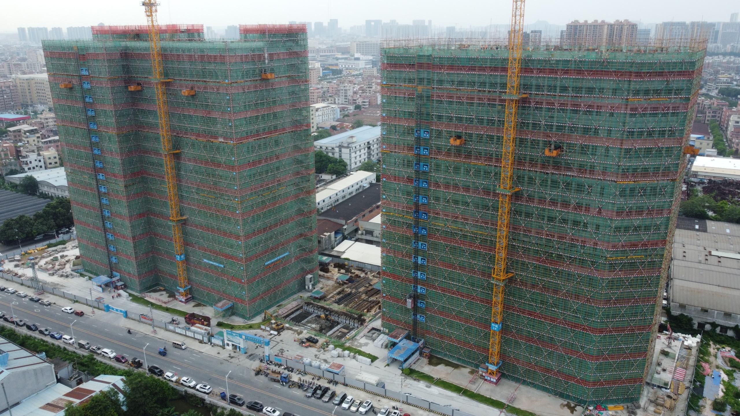 2.佛山德启包装智造科技园项目全面封顶实景图.jpg